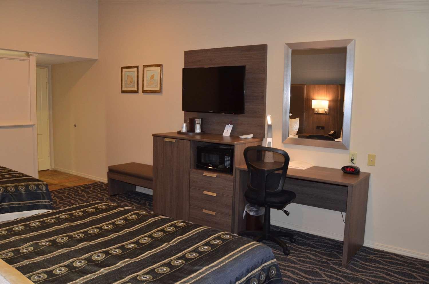 Best Western Plus Hill House Bakersfield Exterior photo